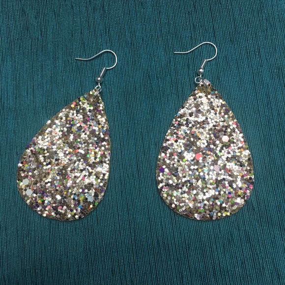 Gold Glitter Earrings! - Picture 2 of 7